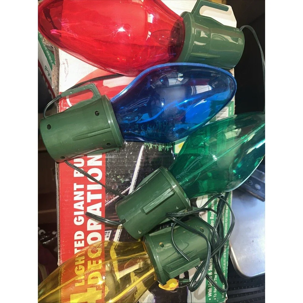 2 Sets 4 Lighted GIANT BULB Xmas Decorations Pathway Strand C7 Light Set Stakes